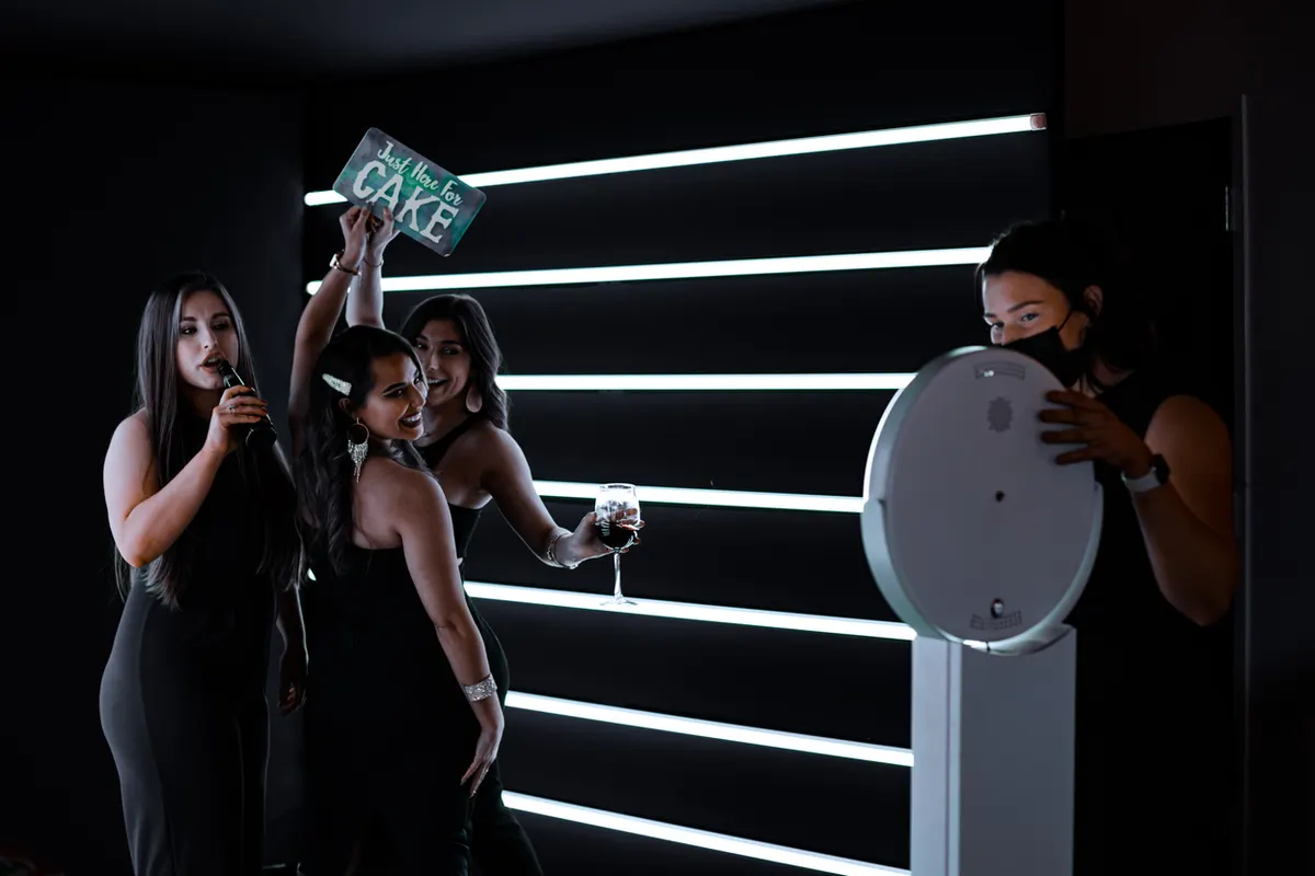 360 Video Booth — photo 2